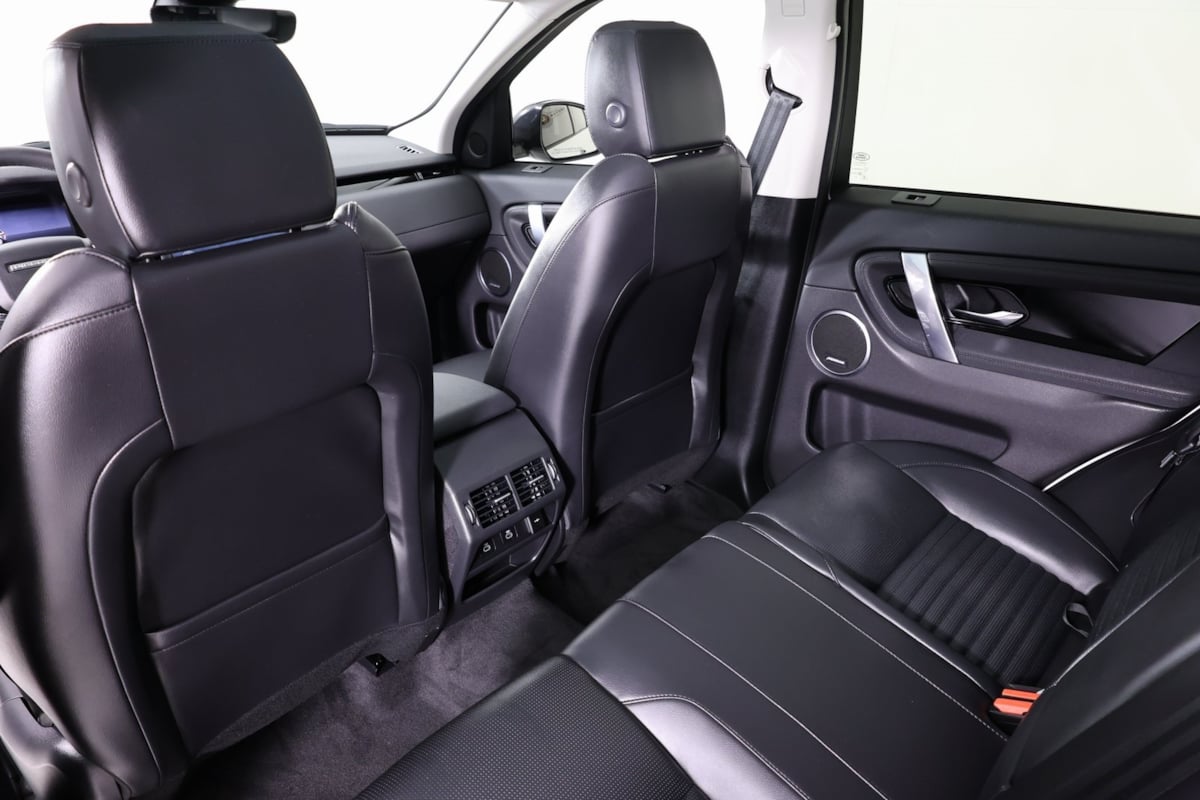 2024 Land Rover Discovery Sport S photo 41