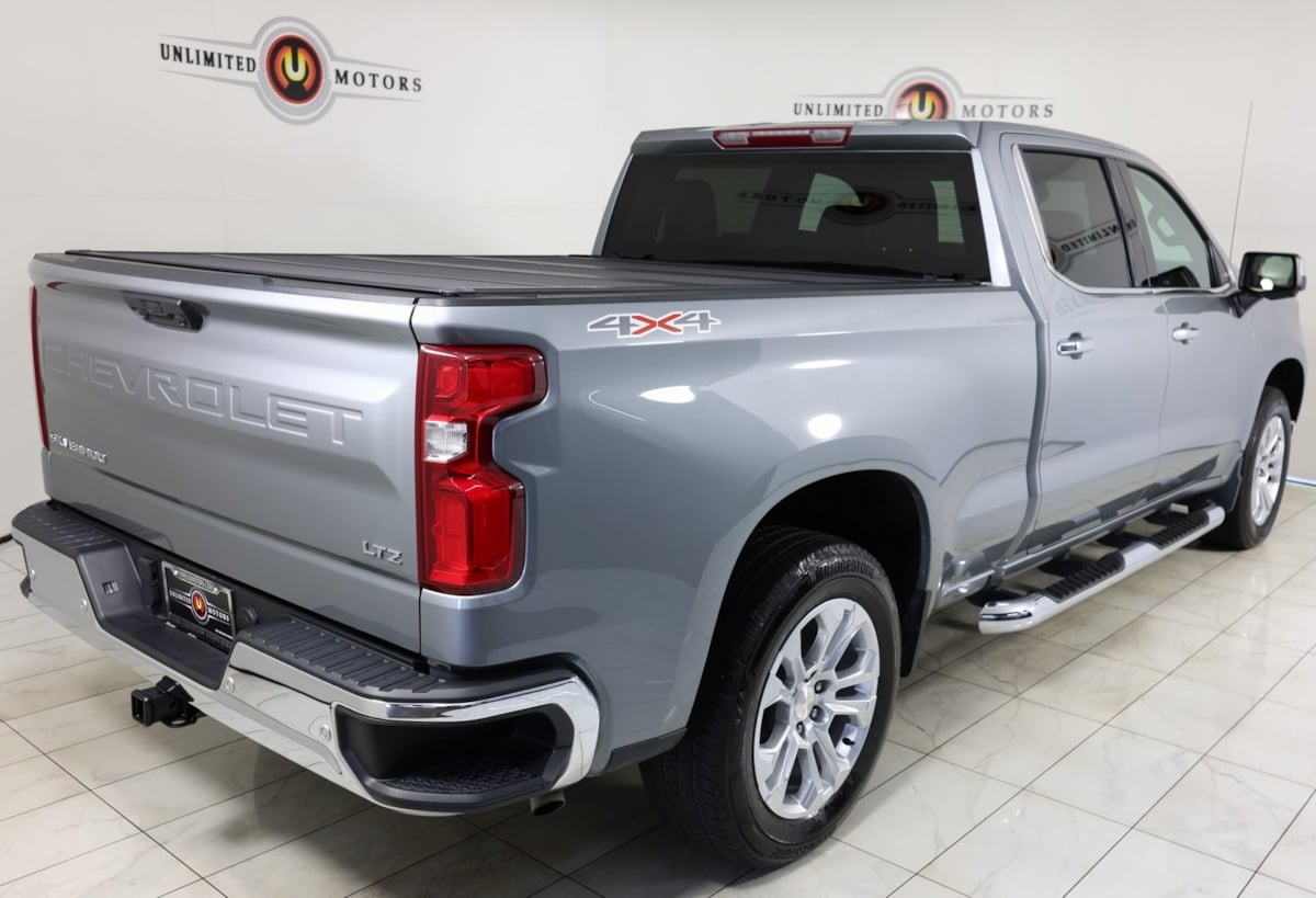 2024 Chevrolet Silverado 1500 LTZ photo 3