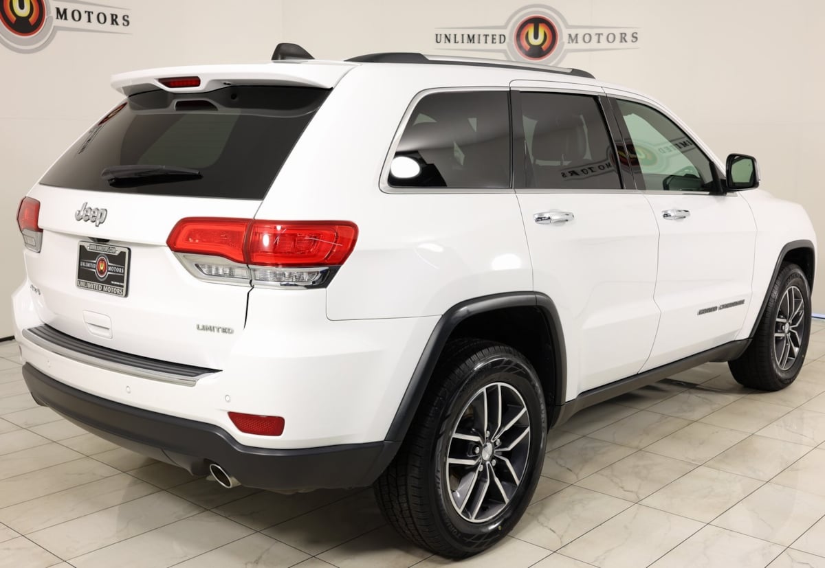 2017 Jeep Grand Cherokee Limited photo 2