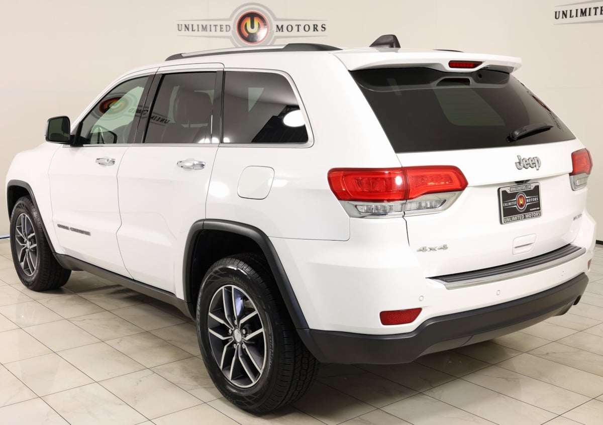 2017 Jeep Grand Cherokee Limited photo 3