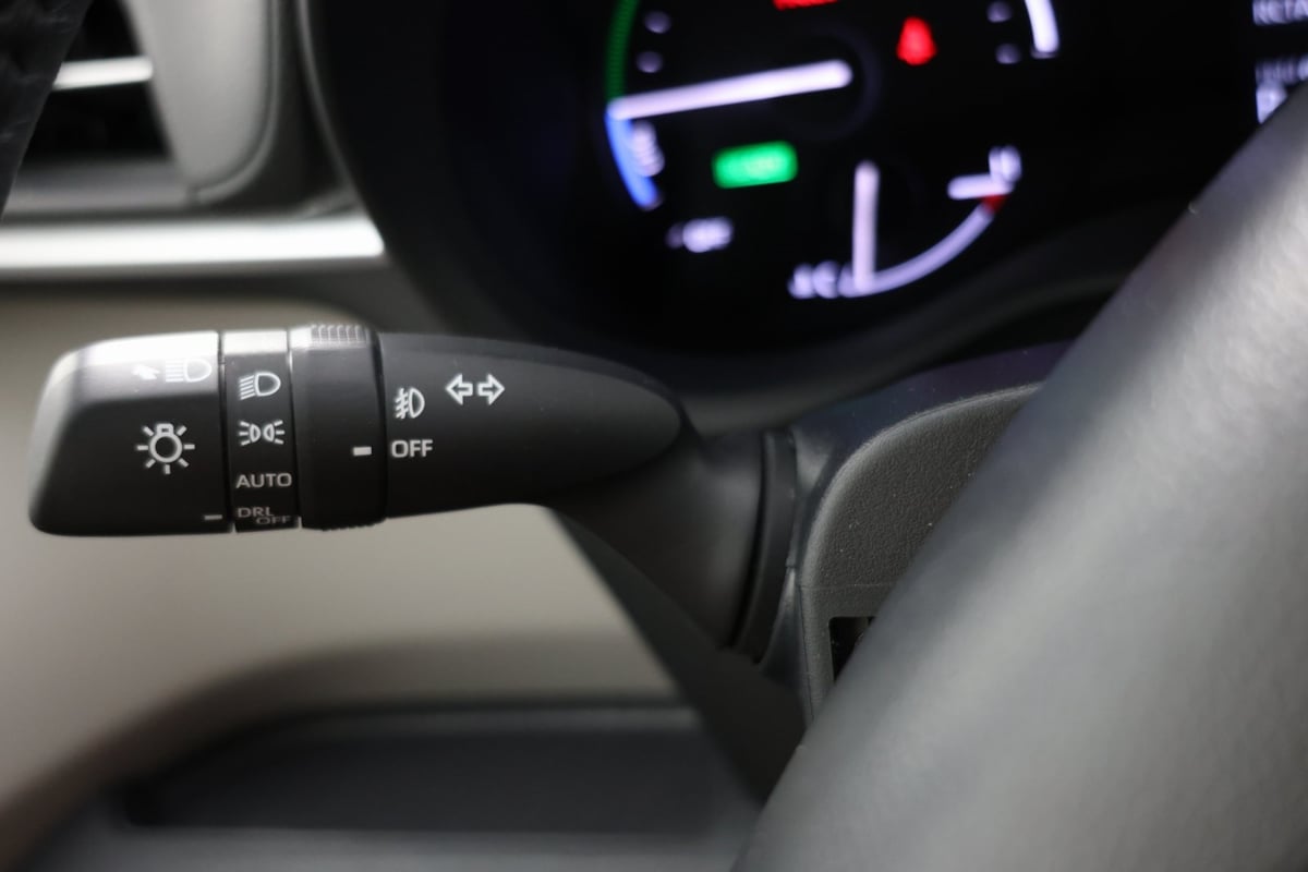 2023 Toyota Sienna XLE photo 24