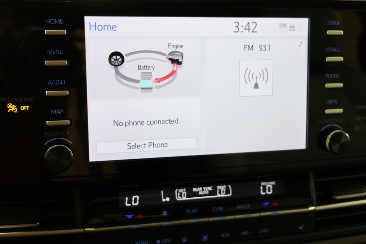 2023 Toyota Sienna XLE photo 49