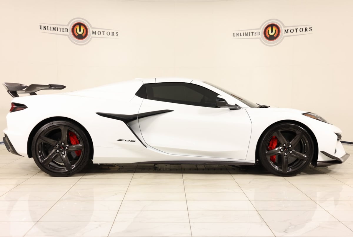 2023 Chevrolet Corvette Z06 3LZ photo 31
