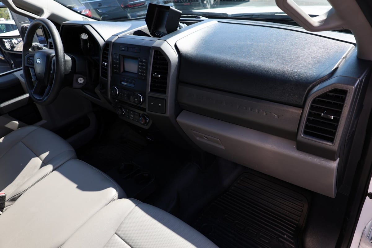 2017 Ford F-450 XL photo 19