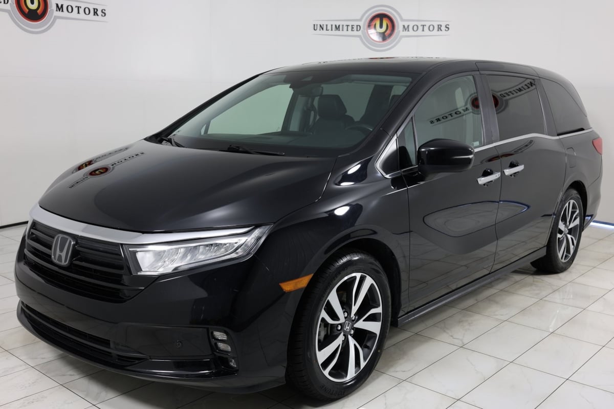 2021 Honda Odyssey Touring photo 2