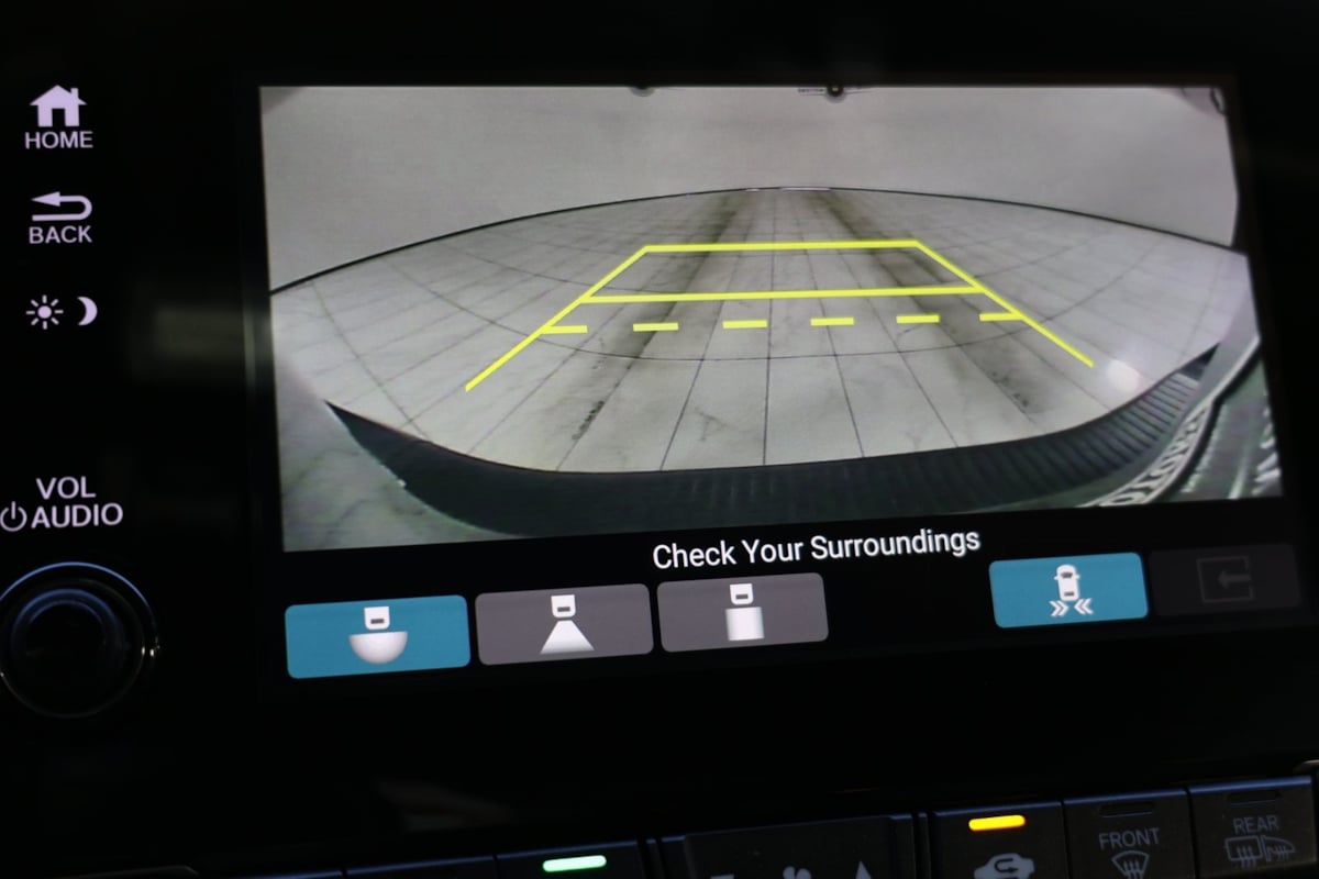 2021 Honda Odyssey Touring photo 4