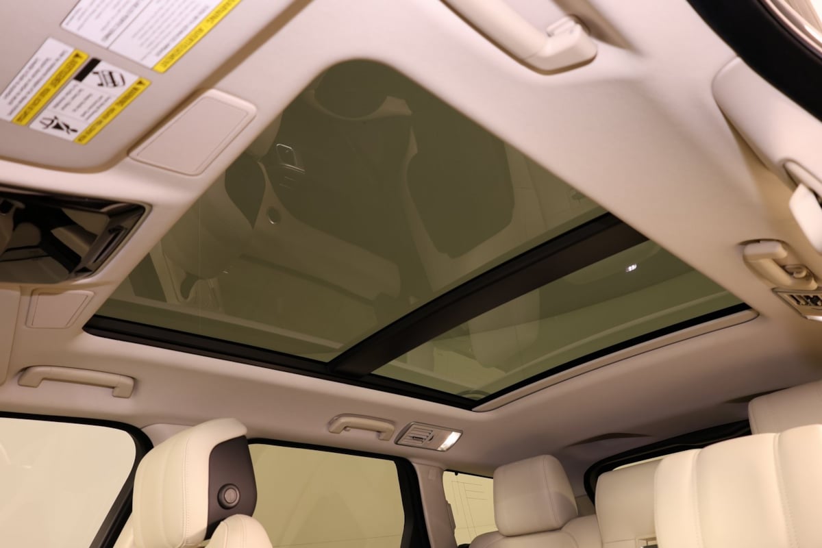 2022 Land Rover Range Rover Sport HST photo 12