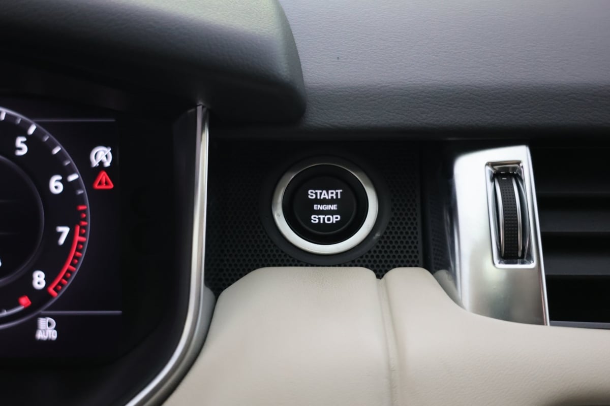2022 Land Rover Range Rover Sport HST photo 16