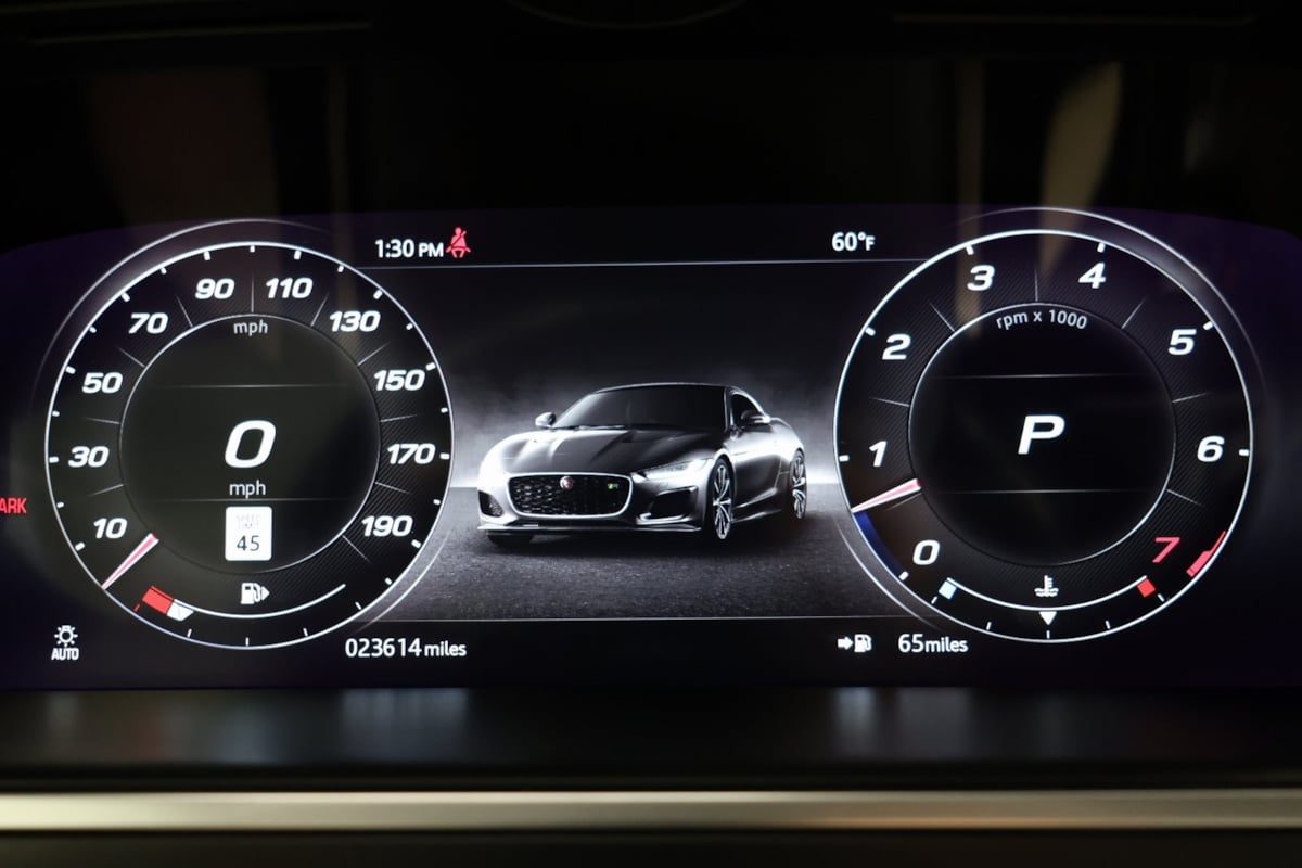 2022 Jaguar F-TYPE P450 R-Dynamic photo 12