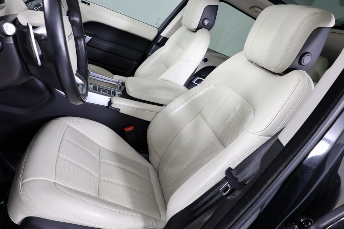 2021 Land Rover Range Rover Sport HSE Silver Edition photo 9