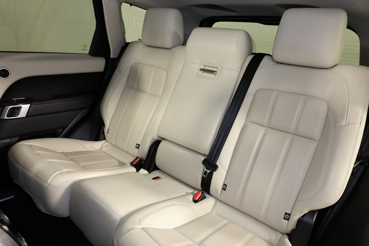 2021 Land Rover Range Rover Sport HSE Silver Edition photo 10