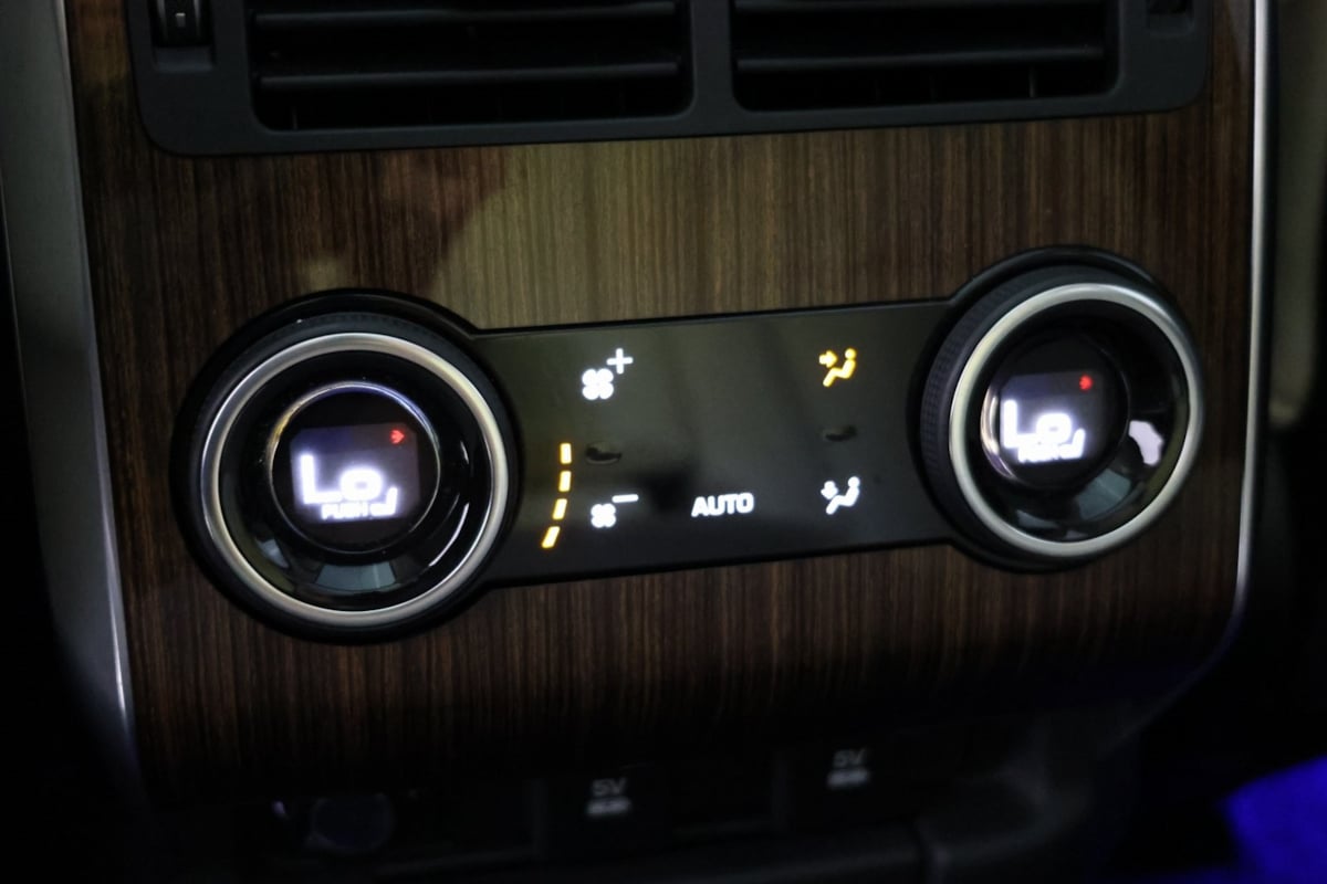 2021 Land Rover Range Rover Sport HSE Silver Edition photo 25
