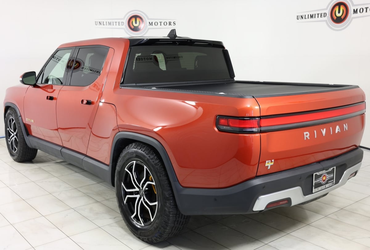 2023 Rivian R1T Adventure photo 4