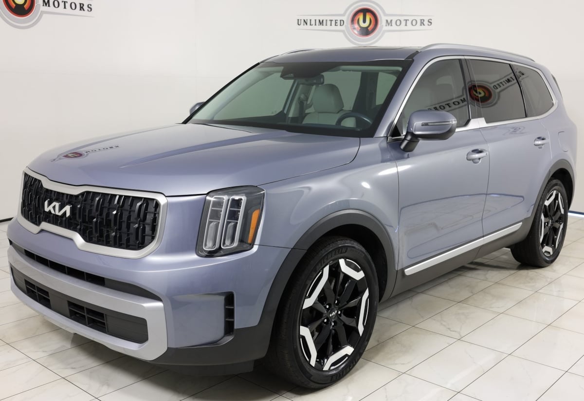 2023 Kia Telluride EX photo 2