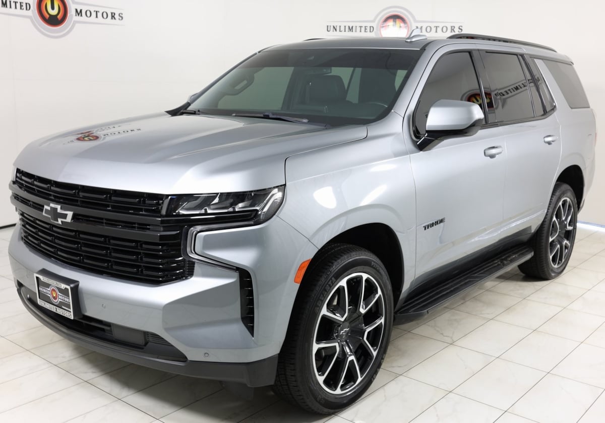 2023 Chevrolet Tahoe RST photo 3