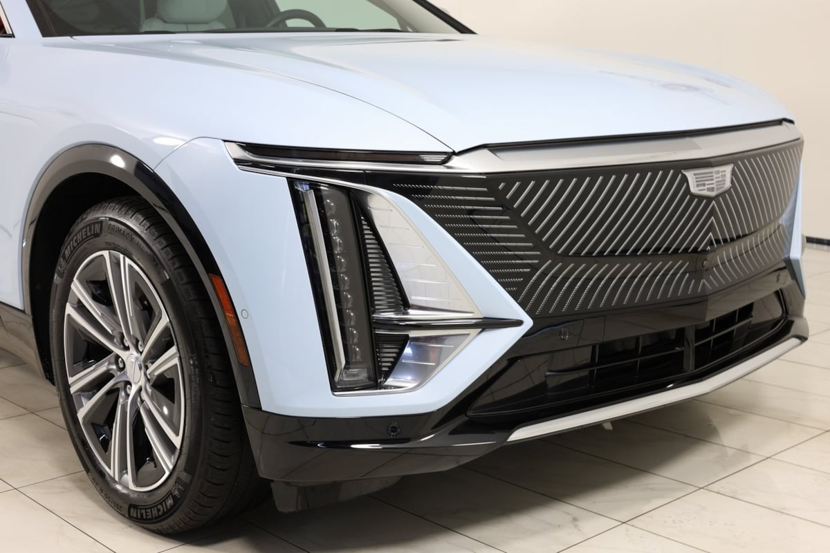 2024 Cadillac Lyriq Luxury photo 27