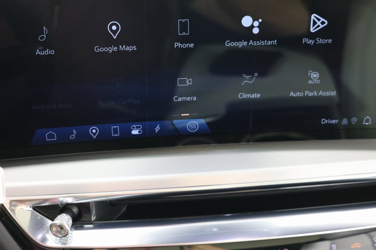 2024 Cadillac Lyriq Luxury photo 39