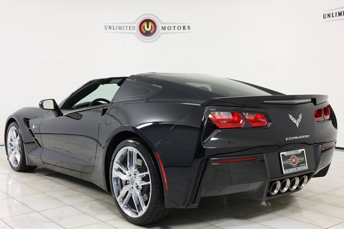 2015 Chevrolet Corvette Stingray 1LT photo 4