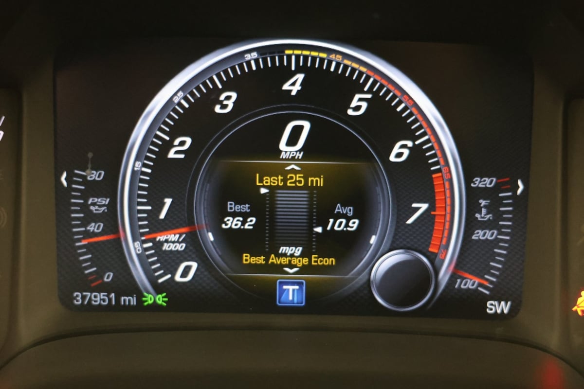 2015 Chevrolet Corvette Stingray 1LT photo 10