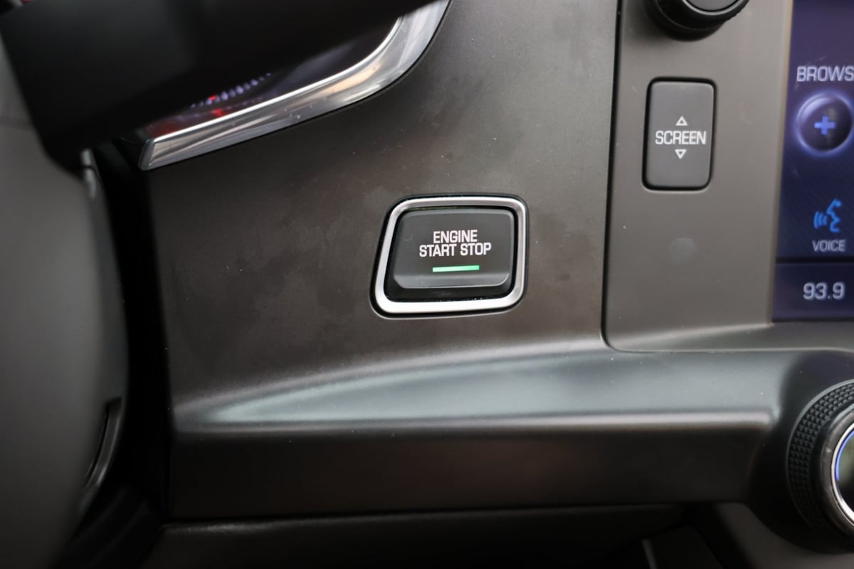 2015 Chevrolet Corvette Stingray 1LT photo 13