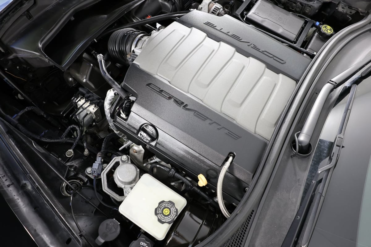 2015 Chevrolet Corvette Stingray 1LT photo 27