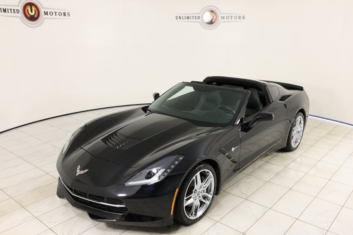 2015 Chevrolet Corvette Stingray 1LT photo 32
