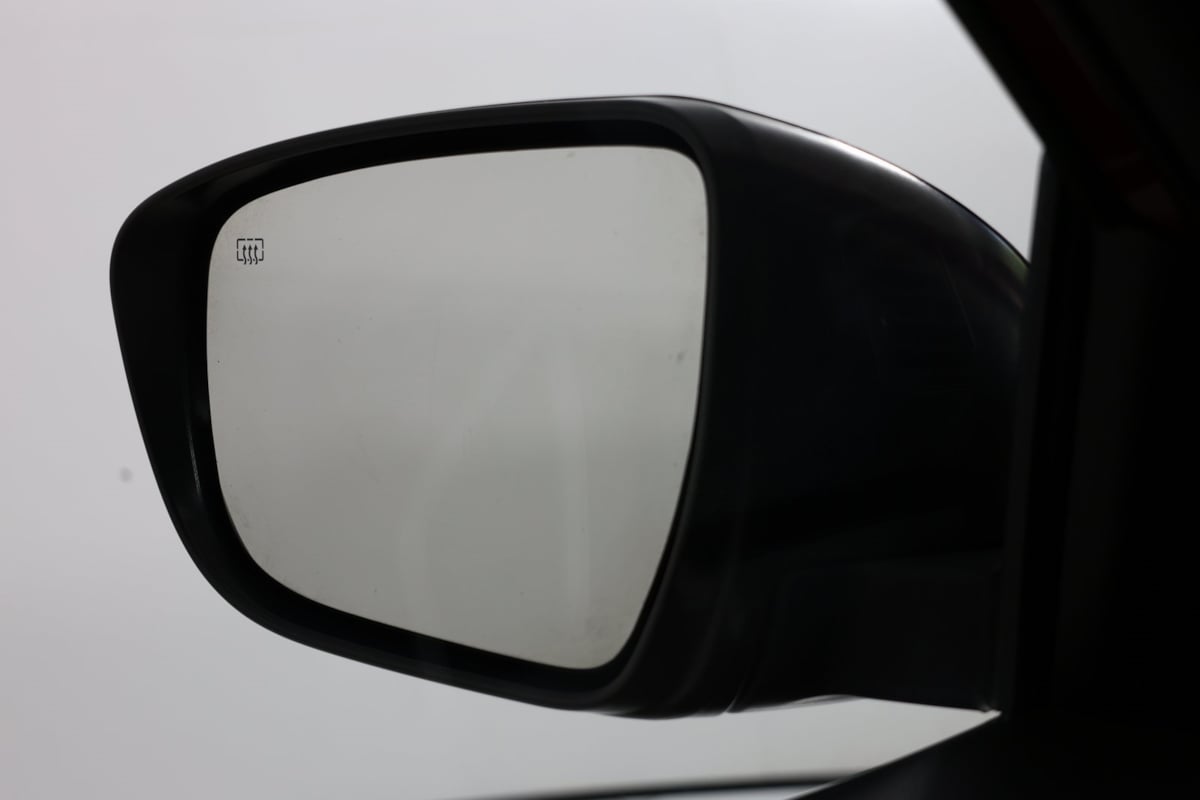 2015 Nissan Rogue SL photo 13