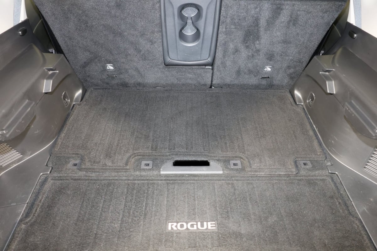 2015 Nissan Rogue SL photo 14