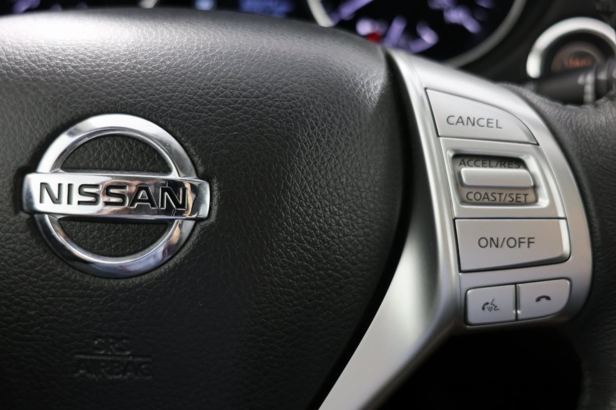 2015 Nissan Rogue SL photo 23
