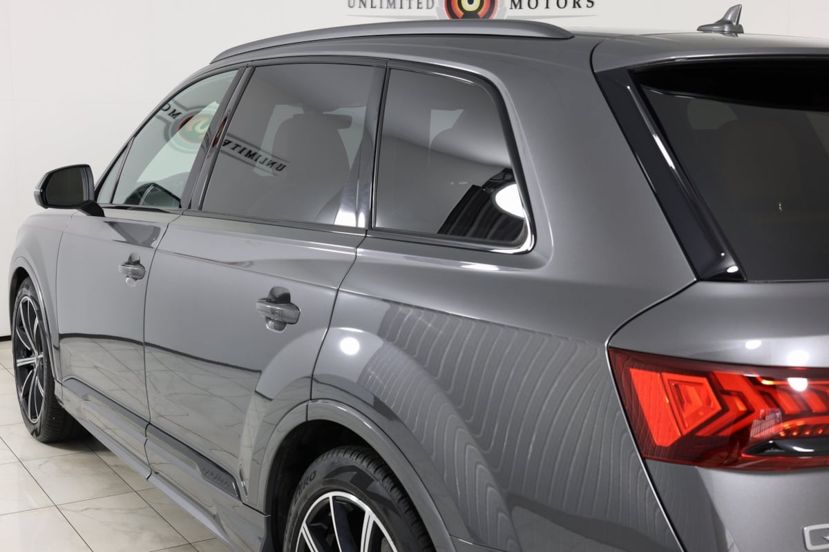2022 Audi Q7 Prestige photo 44