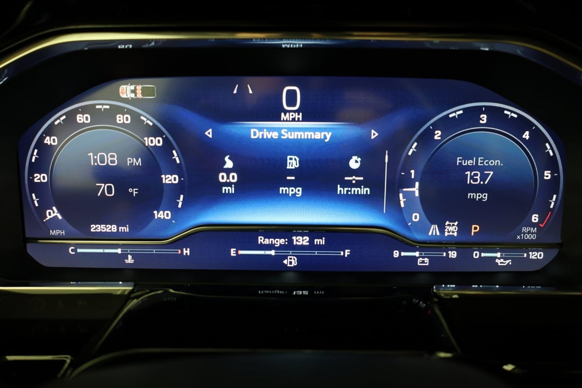 2024 Chevrolet Silverado 1500 RST photo 9