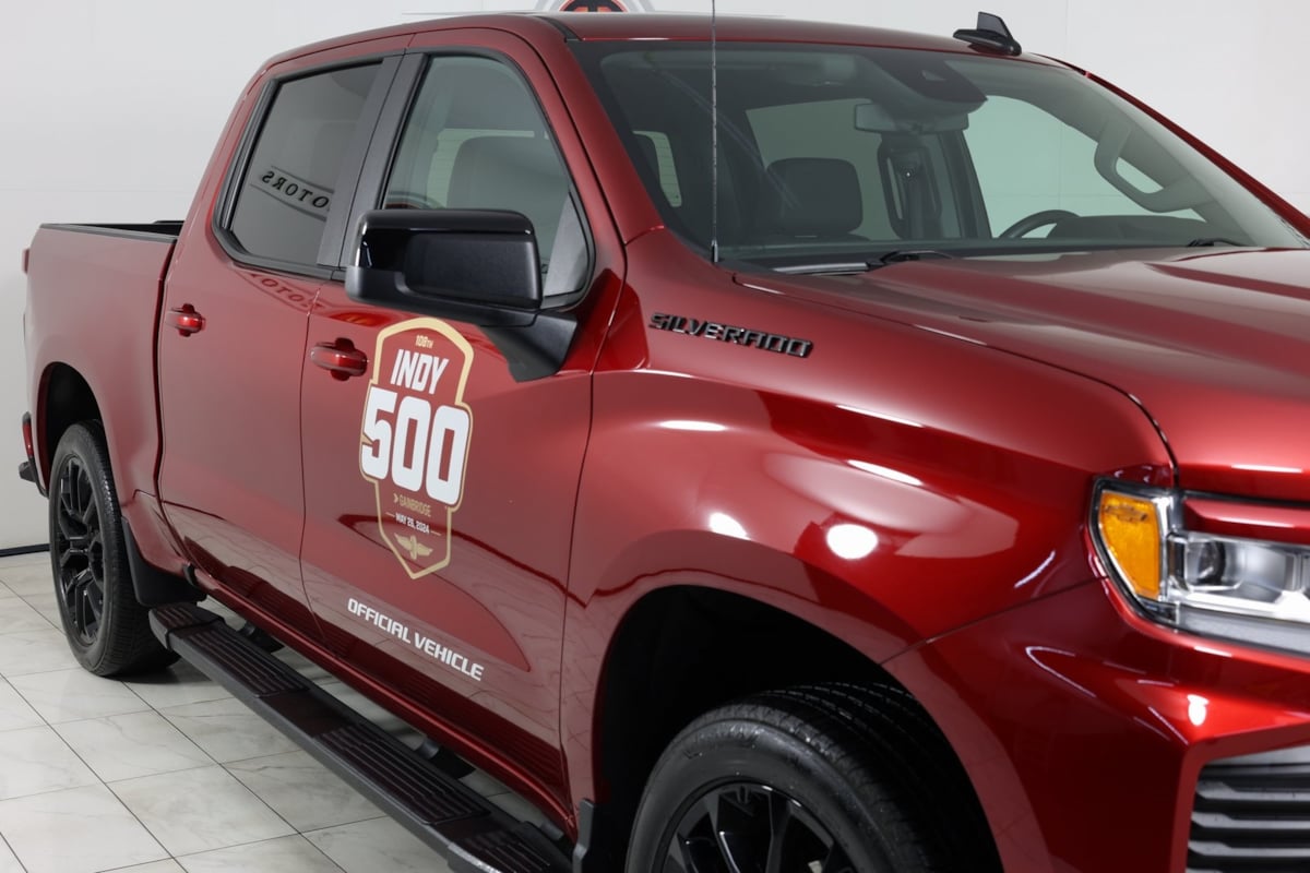 2024 Chevrolet Silverado 1500 RST photo 31