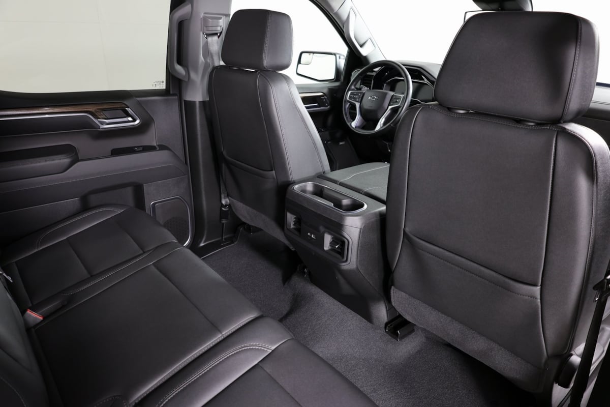 2024 Chevrolet Silverado 1500 RST photo 32