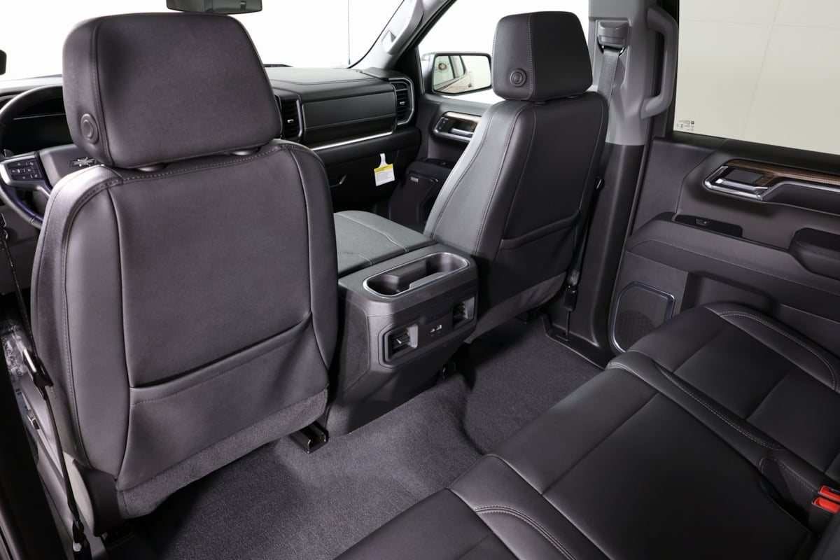 2024 Chevrolet Silverado 1500 RST photo 40