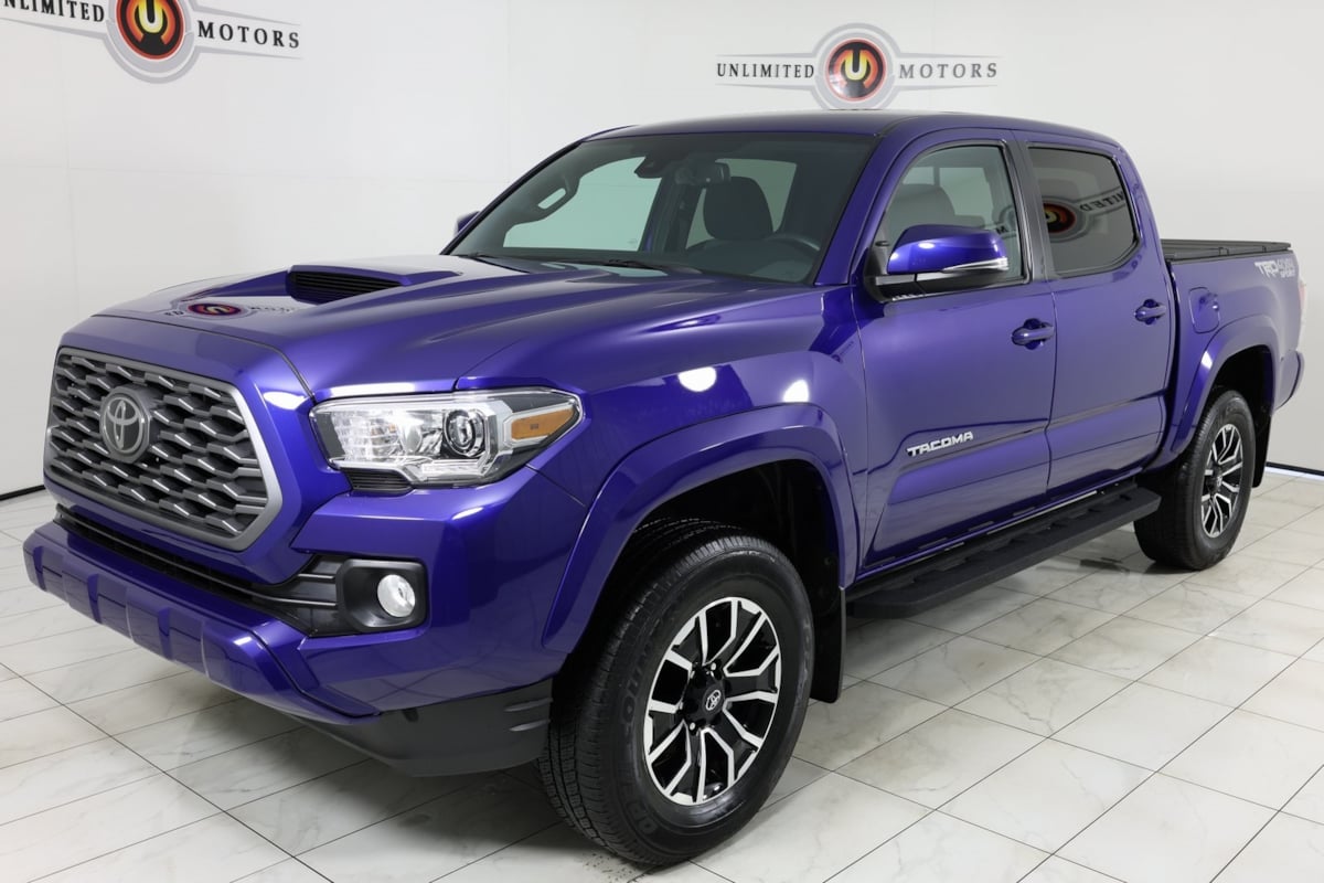 2023 Toyota Tacoma TRD Sport photo 3