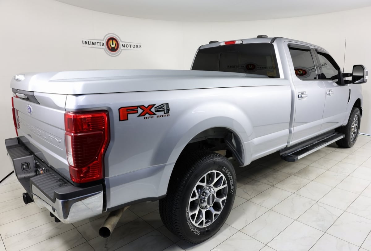 2022 Ford F-350 Lariat photo 3