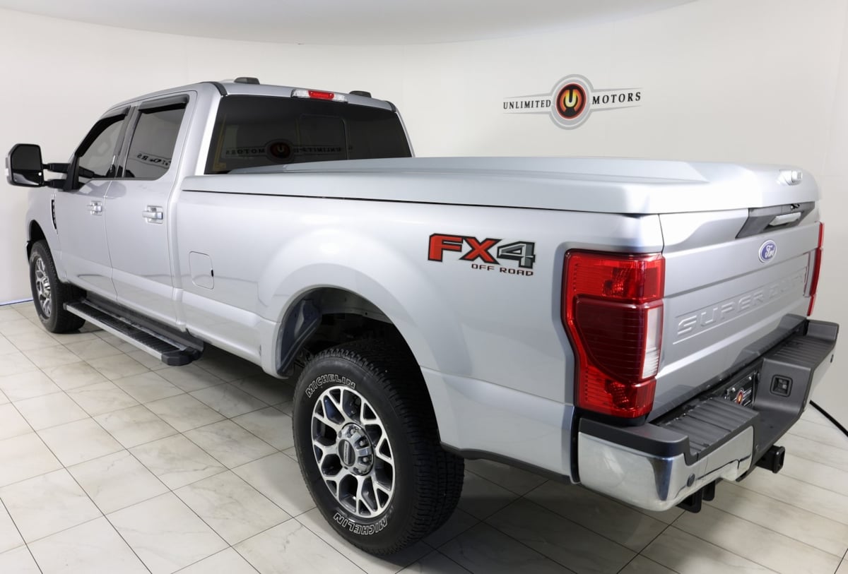 2022 Ford F-350 Lariat photo 4
