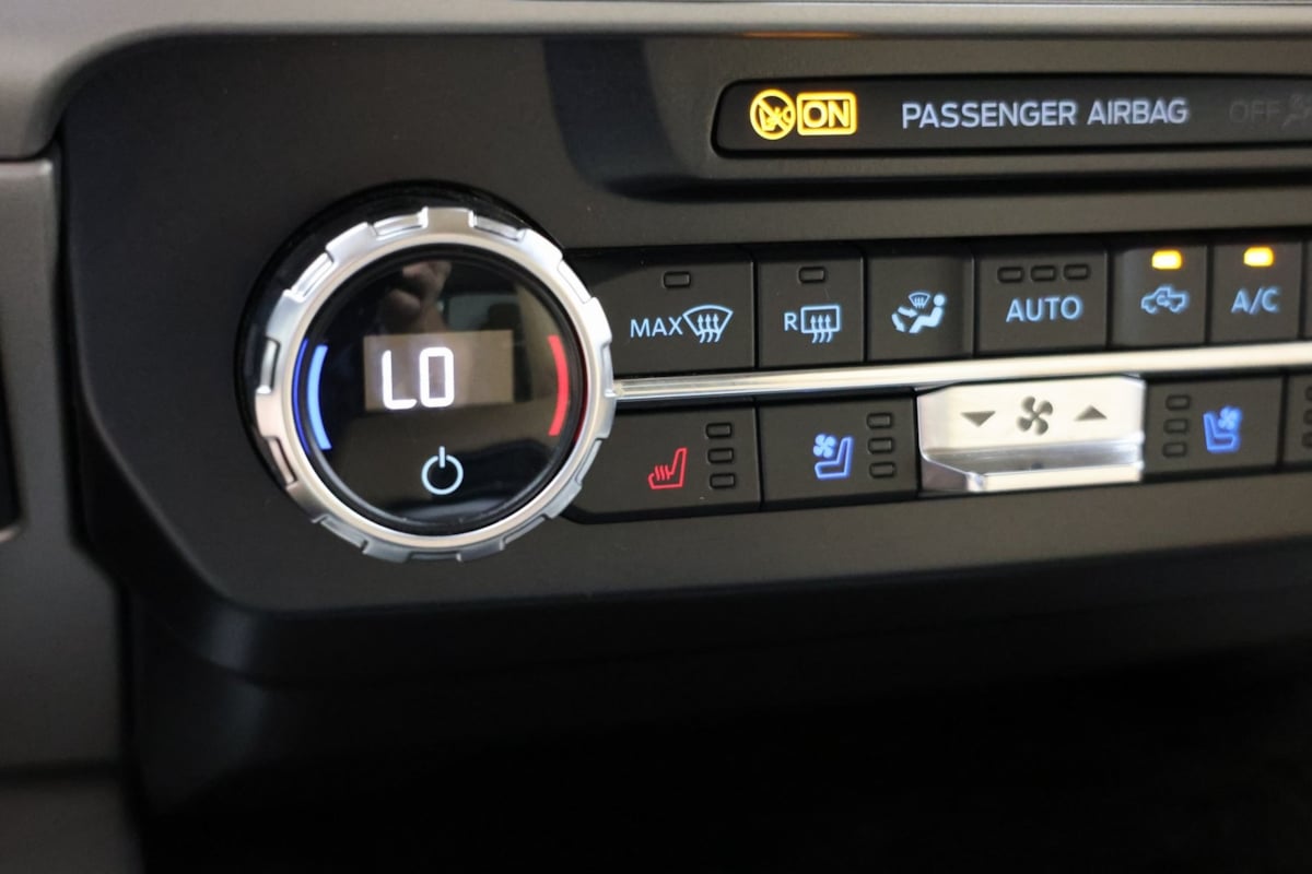 2022 Ford F-350 Lariat photo 9