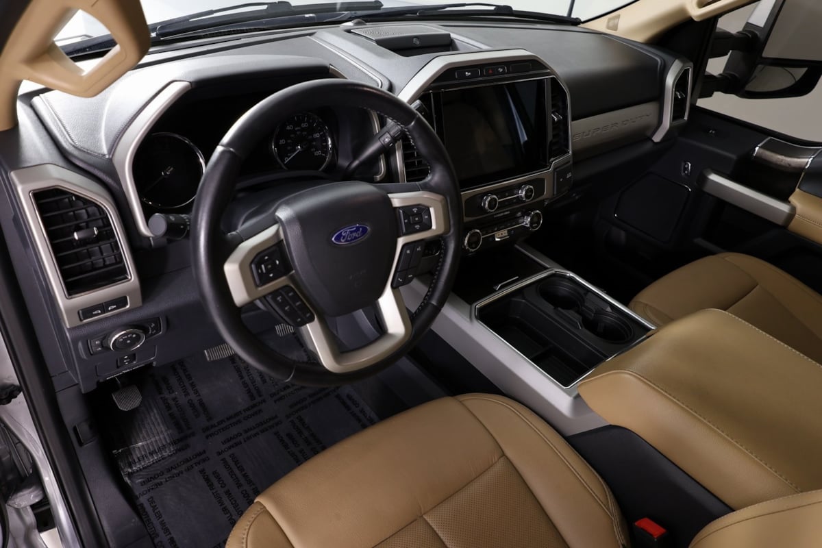 2022 Ford F-350 Lariat photo 20