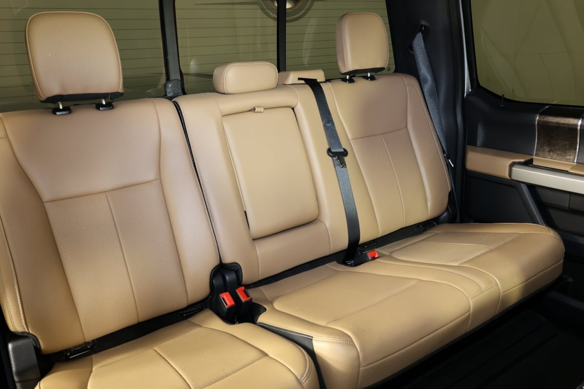 2022 Ford F-350 Lariat photo 30