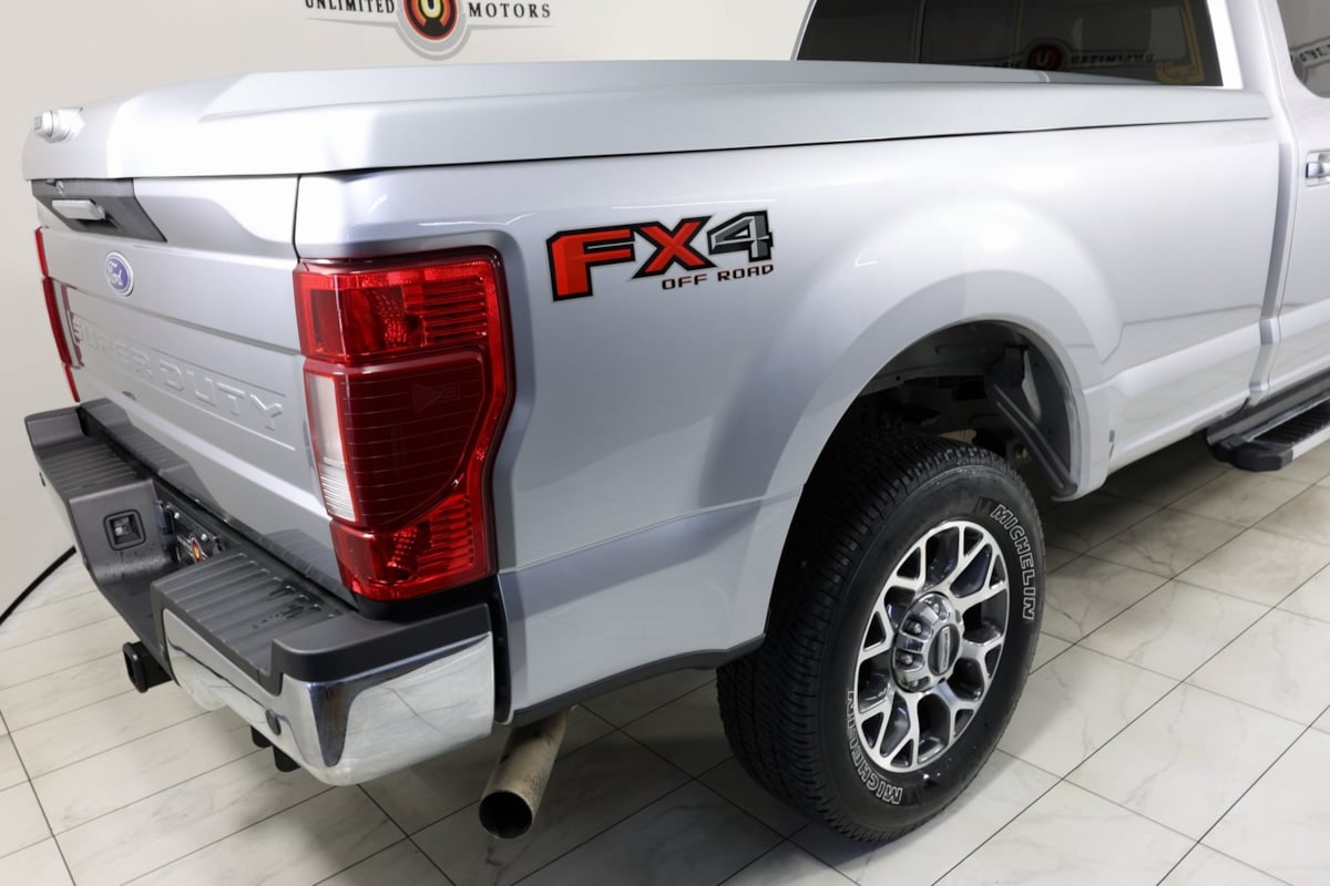2022 Ford F-350 Lariat photo 38