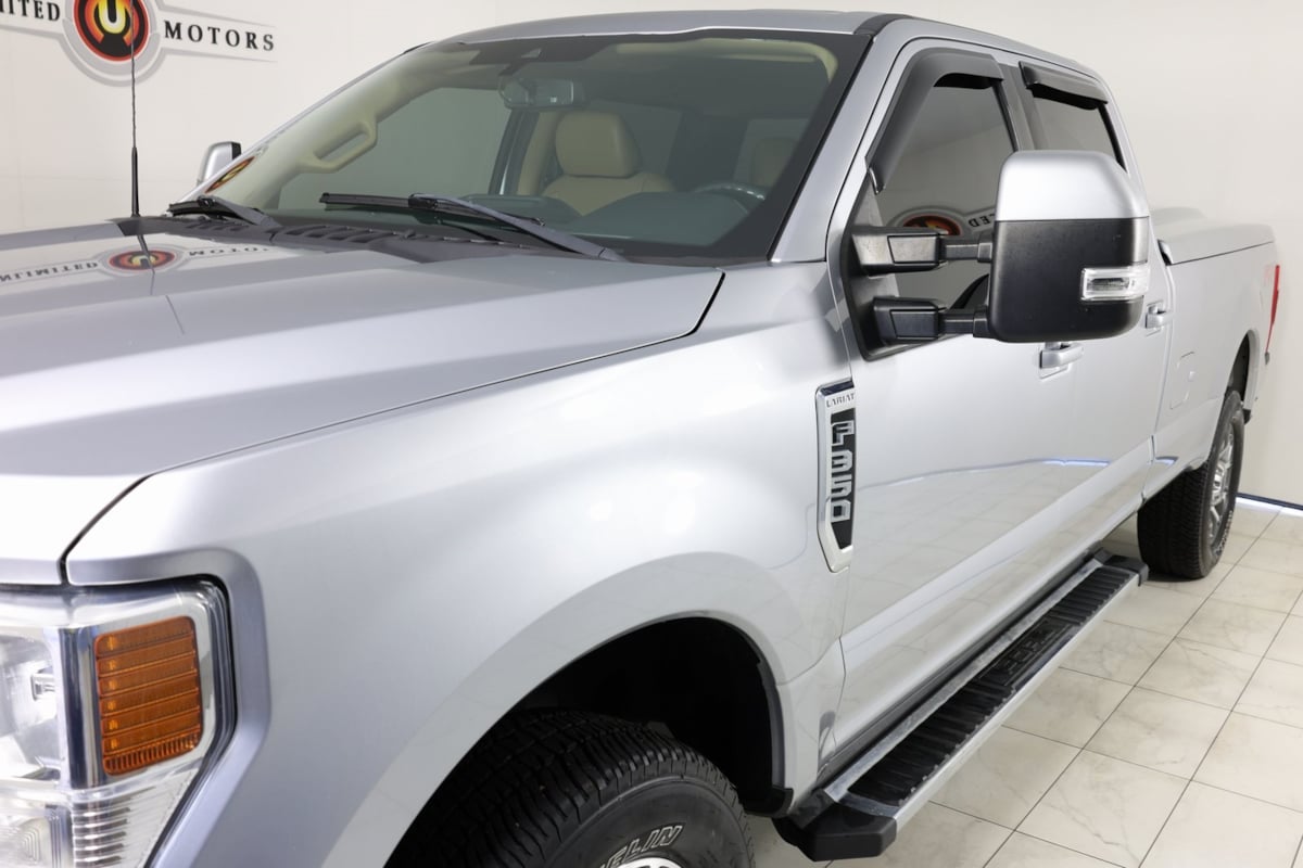 2022 Ford F-350 Lariat photo 43