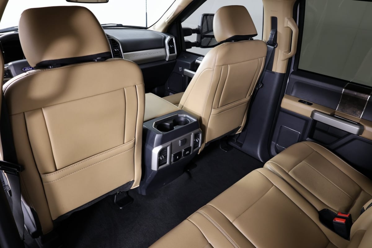 2022 Ford F-350 Lariat photo 44