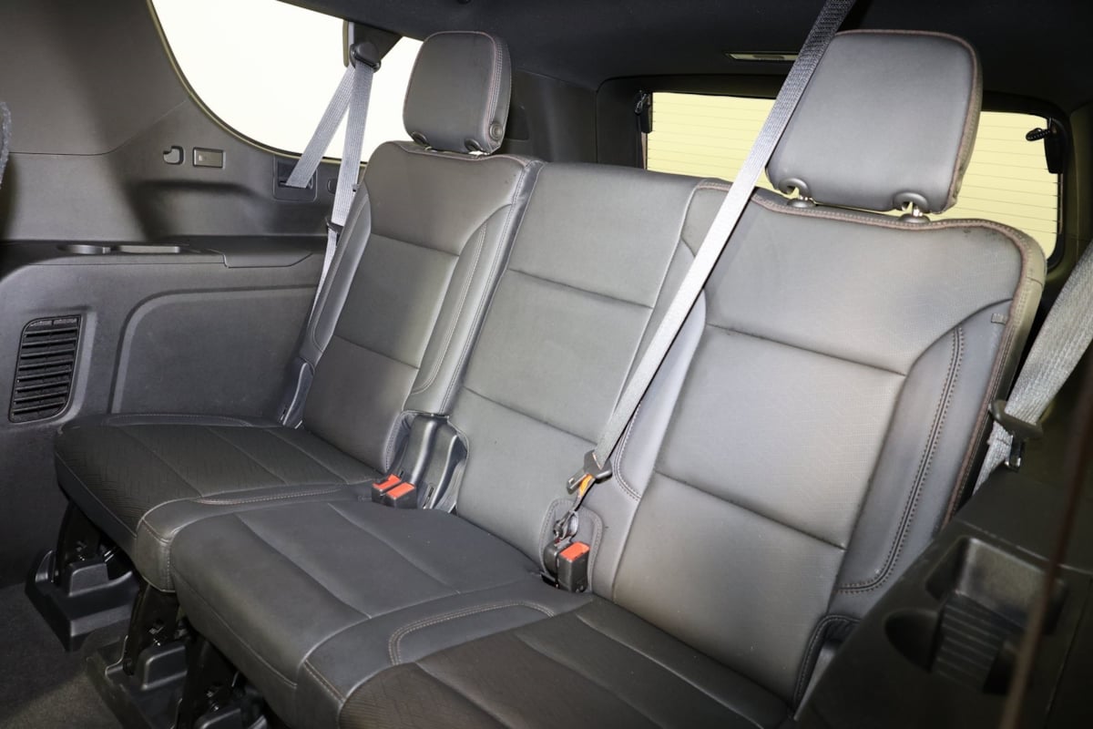 2021 Chevrolet Suburban High Country photo 10