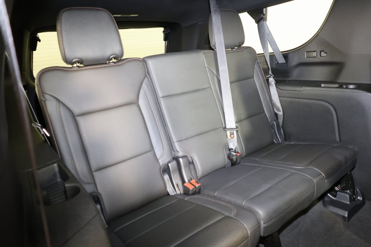 2021 Chevrolet Suburban High Country photo 32