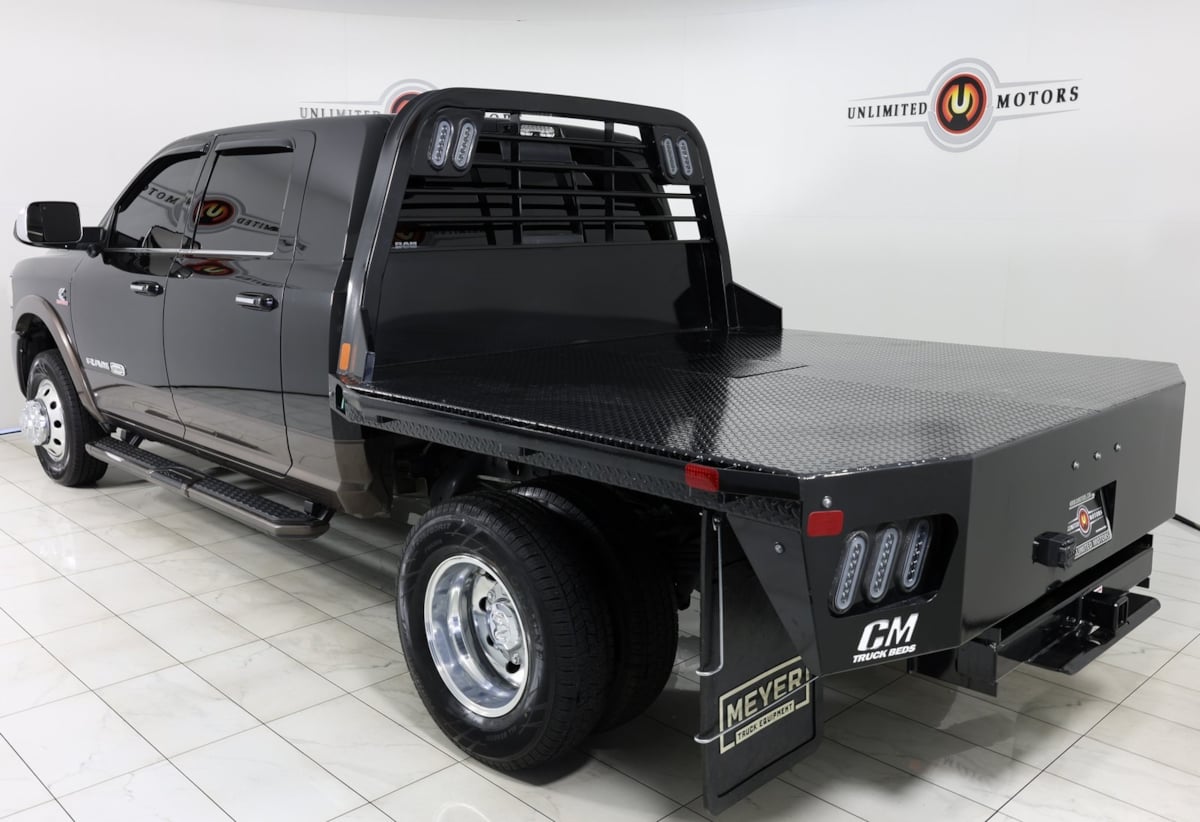 2022 Ram 3500 Longhorn photo 4