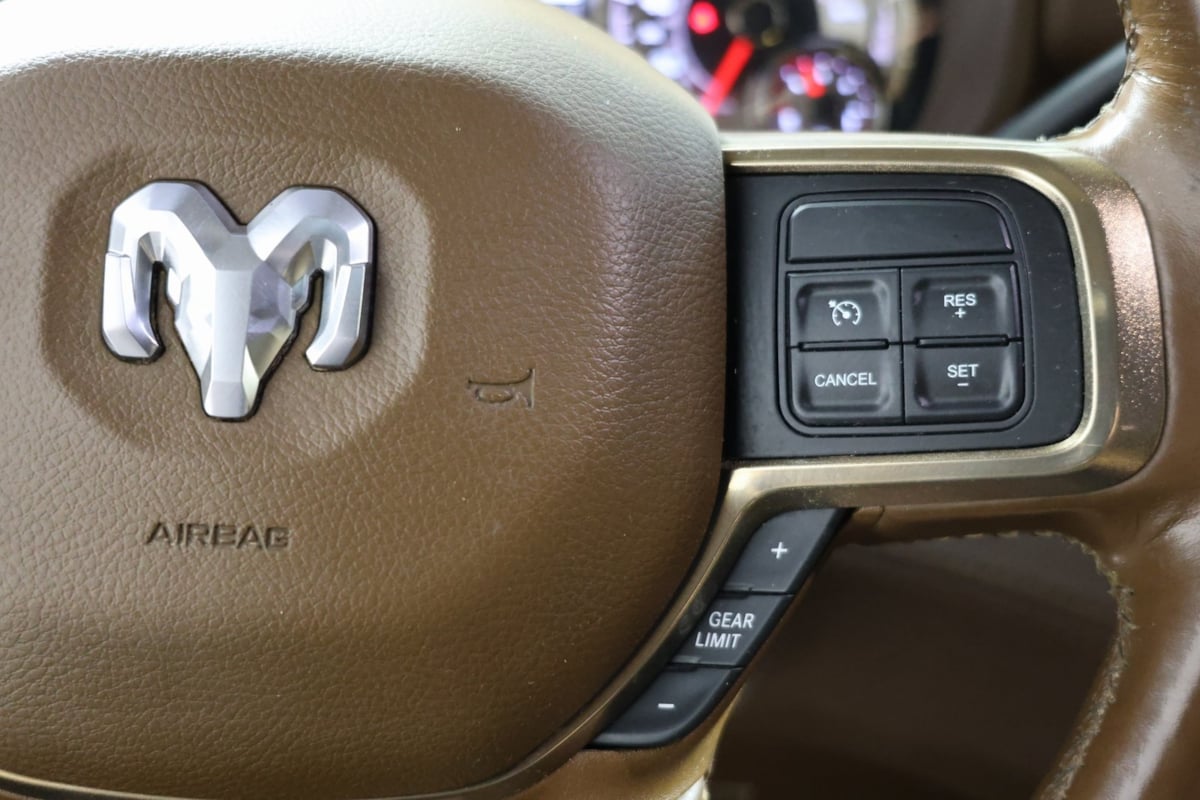 2022 Ram 3500 Longhorn photo 24