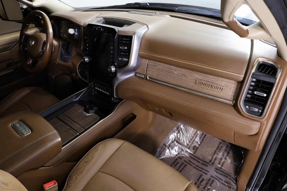 2022 Ram 3500 Longhorn photo 33