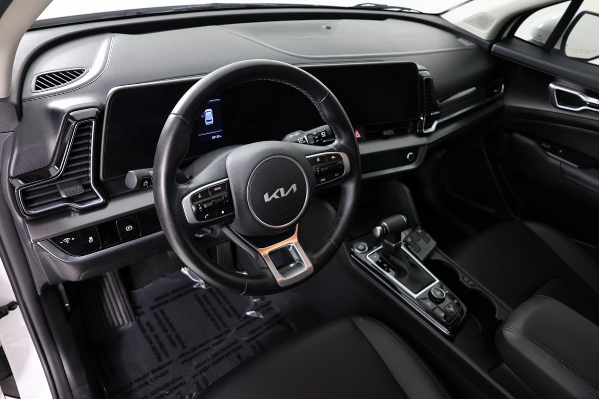 2023 Kia Sportage EX photo 12