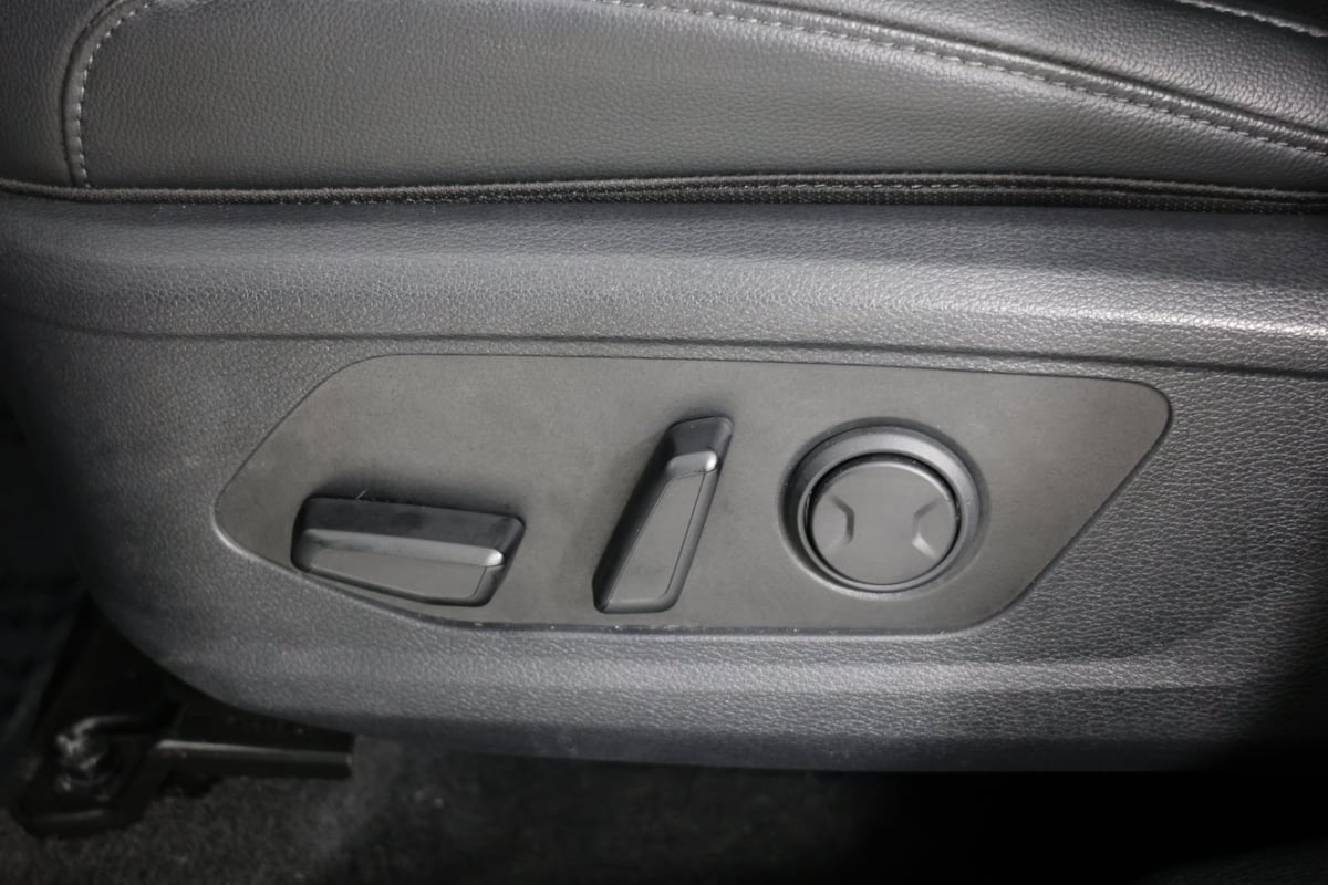 2023 Kia Sportage EX photo 14